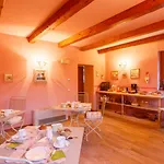Villa La Tana Del Ghiro 18, Emma