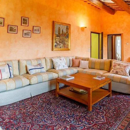 Villa La Tana Del Ghiro 18, Emma *