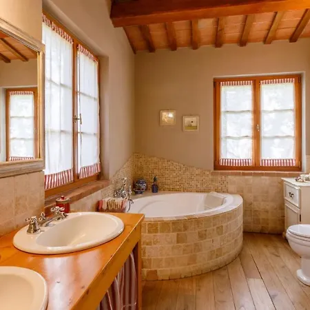Villa La Tana Del Ghiro 18, Emma