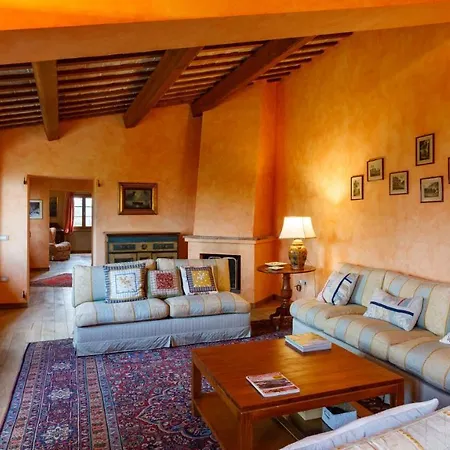 Villa La Tana Del Ghiro 18, Emma Ravenna