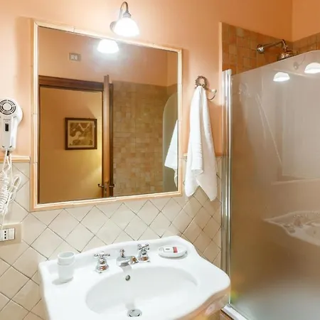 Villa La Tana Del Ghiro 18, Emma