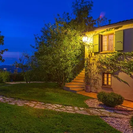 Villa La Tana Del Ghiro 18, Emma *