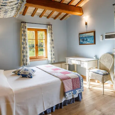 Villa La Tana Del Ghiro 10, Emma
