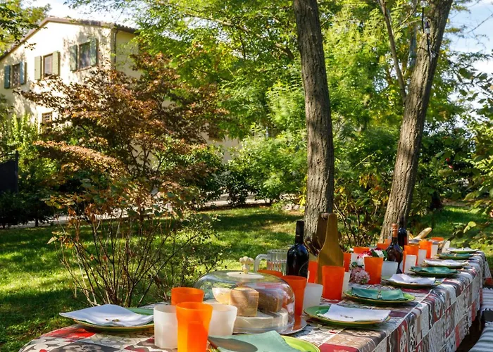 La Tana Del Ghiro 18, Emma Vila